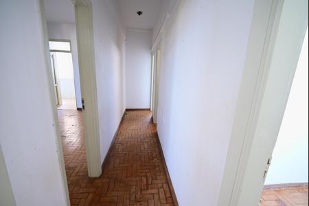 Apartamento para alugar com 129m², 3 quartos e sem vaga