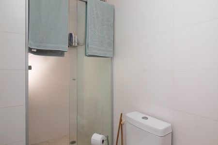 Apartamento à venda com 51m², 2 quartos e 1 vaga Apartamento à venda com 51m², 2 quartos e 1 vagaBanheiro