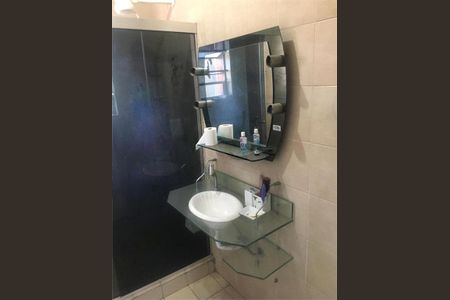 Casa à venda com 3 quartos, 180m² em Vila Pirajussara, São Paulo