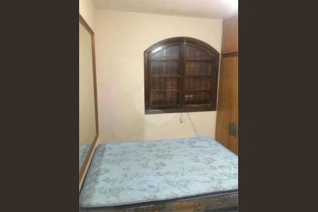 Casa à venda com 3 quartos, 180m² em Vila Pirajussara, São Paulo