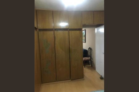 Casa à venda com 3 quartos, 180m² em Vila Pirajussara, São Paulo