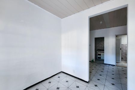 Casa para alugar com 100m², 2 quartos e sem vaga Casa para alugar com 100m², 2 quartos e sem vagaSala