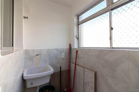 Apartamento à venda com 60m², 2 quartos e 1 vagaÁrea de Serviço