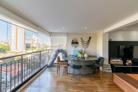 Apartamento à venda com 90m², 2 quartos e 2 vagasVaranda