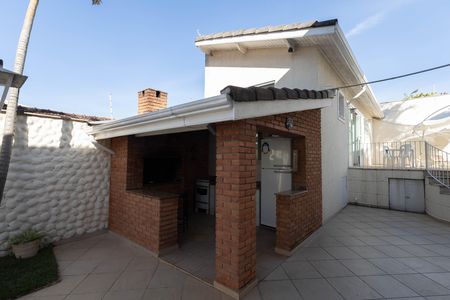 Casa à venda com 680m², 4 quartos e 4 vagas Casa à venda com 680m², 4 quartos e 4 vagasChurrasqueira