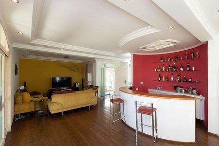 Casa à venda com 680m², 4 quartos e 4 vagas Casa à venda com 680m², 4 quartos e 4 vagasSala Sala
