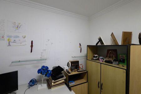 Casa à venda com 680m², 4 quartos e 4 vagas Casa à venda com 680m², 4 quartos e 4 vagasEscritório