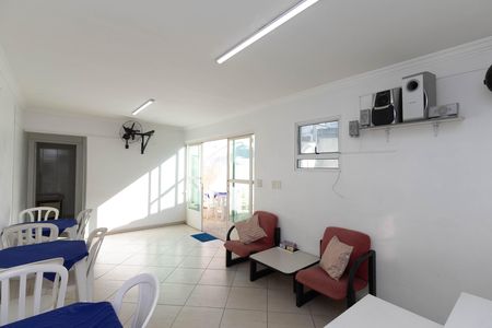 Casa à venda com 680m², 4 quartos e 4 vagas Casa à venda com 680m², 4 quartos e 4 vagasSalão de Festas