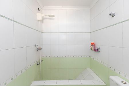 Casa à venda com 680m², 4 quartos e 4 vagas Casa à venda com 680m², 4 quartos e 4 vagasBanheiro da Suíte 2