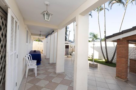 Casa à venda com 680m², 4 quartos e 4 vagas Casa à venda com 680m², 4 quartos e 4 vagasChurrasqueira