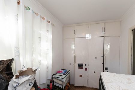 Casa à venda com 680m², 4 quartos e 4 vagas Casa à venda com 680m², 4 quartos e 4 vagasCloset