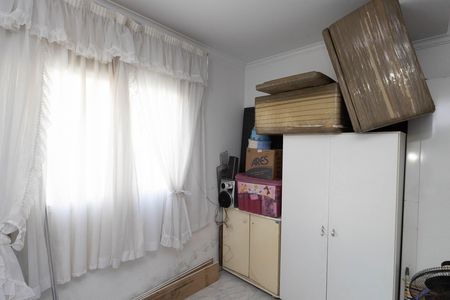Casa à venda com 680m², 4 quartos e 4 vagas Casa à venda com 680m², 4 quartos e 4 vagasQuarto Área de Serviço