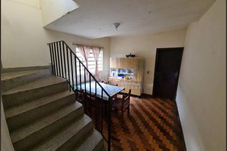 Casa à venda com 4 quartos, 150m² em Rio Bonito, São Paulo