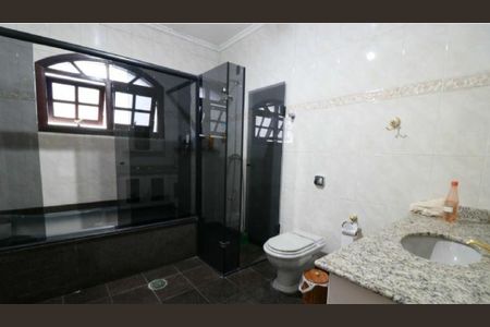 Casa à venda com 295m², 3 quartos e 6 vagas