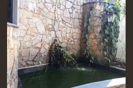Casa à venda com 3 quartos, 295m² em Vila Curuçá, Santo André