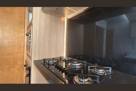 Apartamento à venda com 104m², 2 quartos e 2 vagas Apartamento à venda com 104m², 2 quartos e 2 vagasCozinha