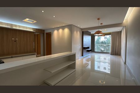 Apartamento à venda com 104m², 2 quartos e 2 vagas Apartamento à venda com 104m², 2 quartos e 2 vagasSala