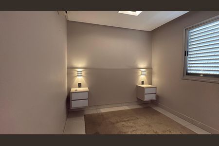 Suíte 2 de apartamento à venda com 2 quartos, 104m² em Setor Bueno, Goiânia