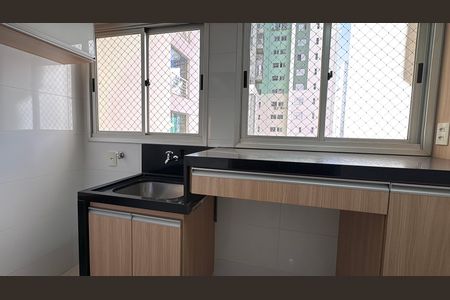 Apartamento à venda com 104m², 2 quartos e 2 vagas Apartamento à venda com 104m², 2 quartos e 2 vagasLavanderia