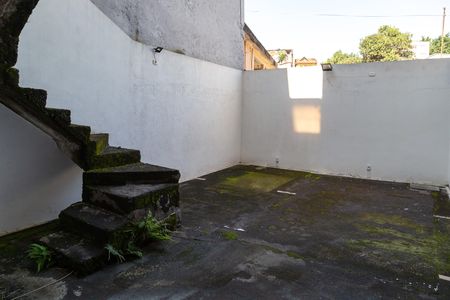 Casa para alugar com 220m², 3 quartos e 5 vagasQuintal