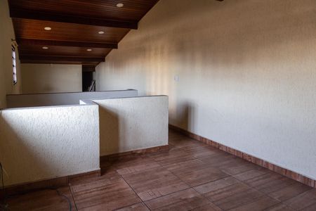Casa para alugar com 220m², 3 quartos e 5 vagasSoton