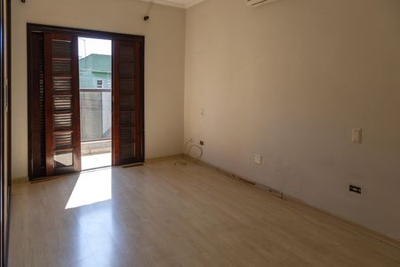 Casa para alugar com 220m², 3 quartos e 5 vagasQuarto 1 suíte