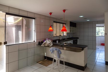 Casa para alugar com 220m², 3 quartos e 5 vagasCozinha