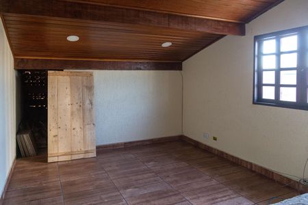 Casa para alugar com 220m², 3 quartos e 5 vagasSoton