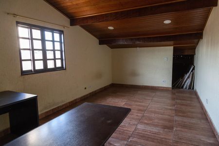 Casa para alugar com 220m², 3 quartos e 5 vagasSoton