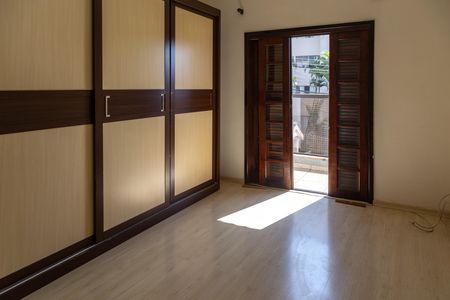 Casa para alugar com 220m², 3 quartos e 5 vagasQuarto 1 suíte