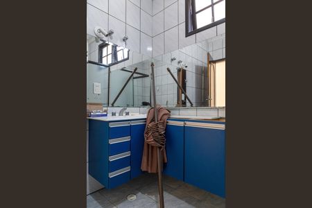 Casa para alugar com 220m², 3 quartos e 5 vagasBanheiro do Quarto 1 suíte