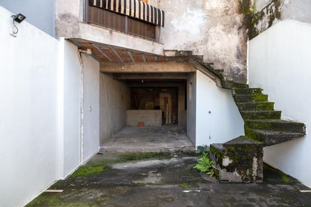 Casa para alugar com 220m², 3 quartos e 5 vagasQuintal