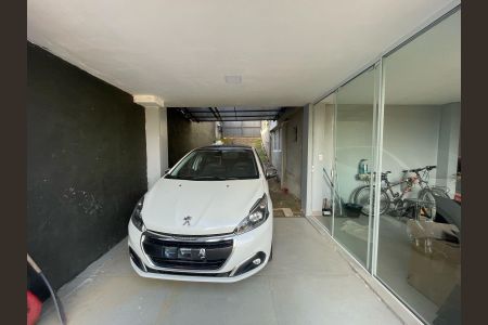 Casa à venda com 135m², 3 quartos e 3 vagas Casa à venda com 135m², 3 quartos e 3 vagasÁrea comum