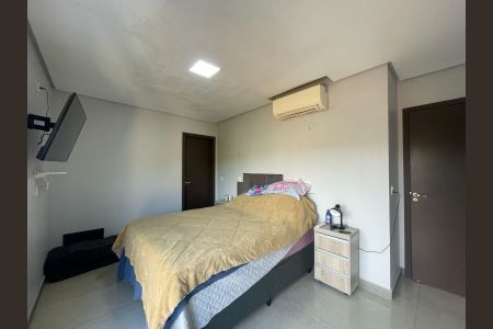 Casa à venda com 135m², 3 quartos e 3 vagas Casa à venda com 135m², 3 quartos e 3 vagasSuíte
