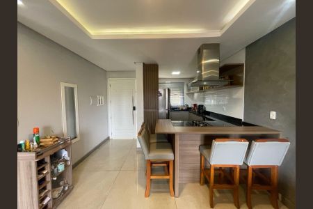 Casa à venda com 135m², 3 quartos e 3 vagas Casa à venda com 135m², 3 quartos e 3 vagasCozinha