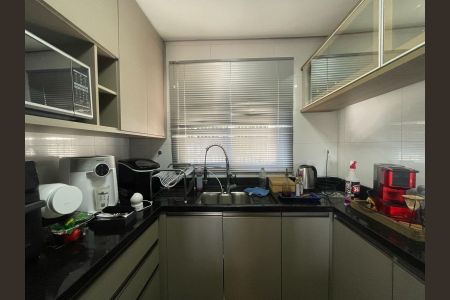 Casa à venda com 135m², 3 quartos e 3 vagas Casa à venda com 135m², 3 quartos e 3 vagasCozinha