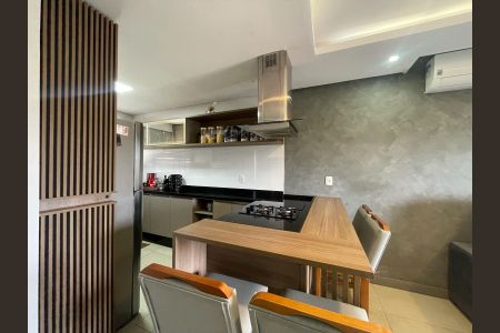 Casa à venda com 135m², 3 quartos e 3 vagas Casa à venda com 135m², 3 quartos e 3 vagasCozinha