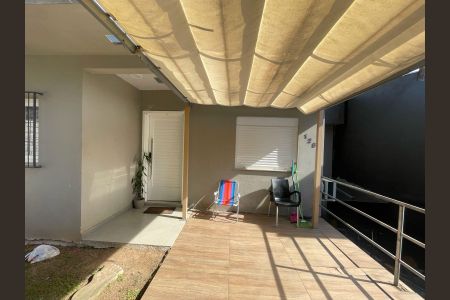 Casa à venda com 135m², 3 quartos e 3 vagas Casa à venda com 135m², 3 quartos e 3 vagasÁrea comum