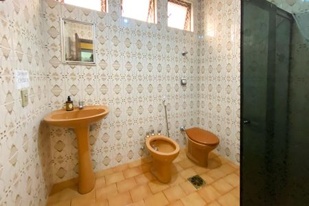 Apartamento à venda com 75m², 2 quartos e 1 vaga Apartamento à venda com 75m², 2 quartos e 1 vagaBanheiro