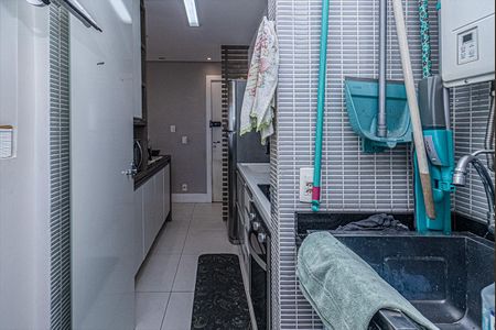Apartamento à venda com 62m², 3 quartos e 1 vaga Apartamento à venda com 62m², 3 quartos e 1 vagaárea de serviço_4