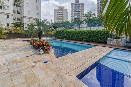 Apartamento à venda com 62m², 3 quartos e 1 vaga Apartamento à venda com 62m², 3 quartos e 1 vagapiscina_3