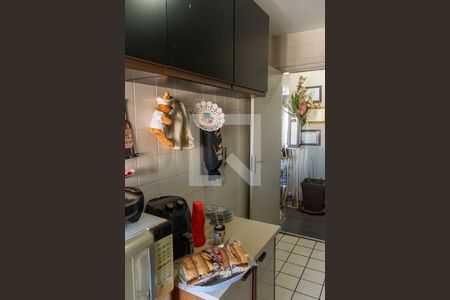 Apartamento para alugar com 100m², 2 quartos e 1 vaga Apartamento para alugar com 100m², 2 quartos e 1 vagaCozinha e Área de Serviço