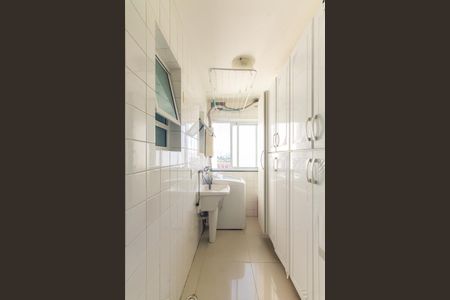 Apartamento para alugar com 64m², 2 quartos e 2 vagas Apartamento para alugar com 64m², 2 quartos e 2 vagasCozinha e Área de Serviço