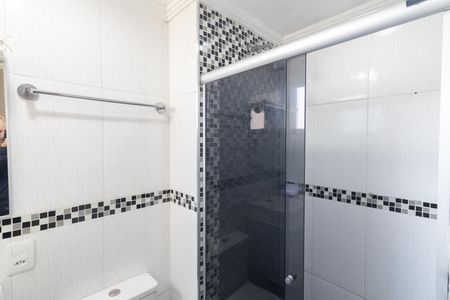 Banheiro de apartamento para alugar com 2 quartos, 44m² em Ponte Grande, Guarulhos