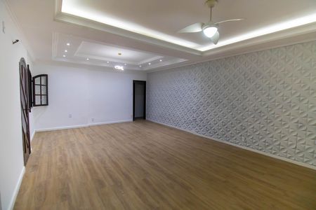 Casa para alugar com 319m², 3 quartos e 1 vagaSala