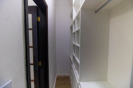 Casa para alugar com 319m², 3 quartos e 1 vagaCloset da suíte 1