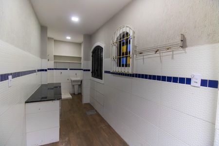 Casa para alugar com 319m², 3 quartos e 1 vagaÁrea de Serviço