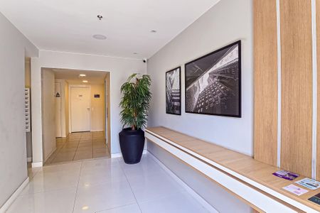 Apartamento para alugar com 45m², 2 quartos e 1 vaga Apartamento para alugar com 45m², 2 quartos e 1 vagaHall de entrada