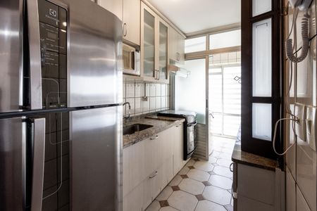 Apartamento para alugar com 70m², 1 quarto e 2 vagas Apartamento para alugar com 70m², 1 quarto e 2 vagasCozinha