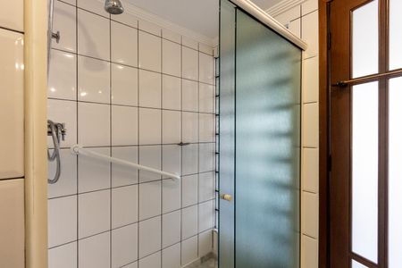 Apartamento para alugar com 70m², 1 quarto e 2 vagas Apartamento para alugar com 70m², 1 quarto e 2 vagasQuarto - Banheiro da Suite